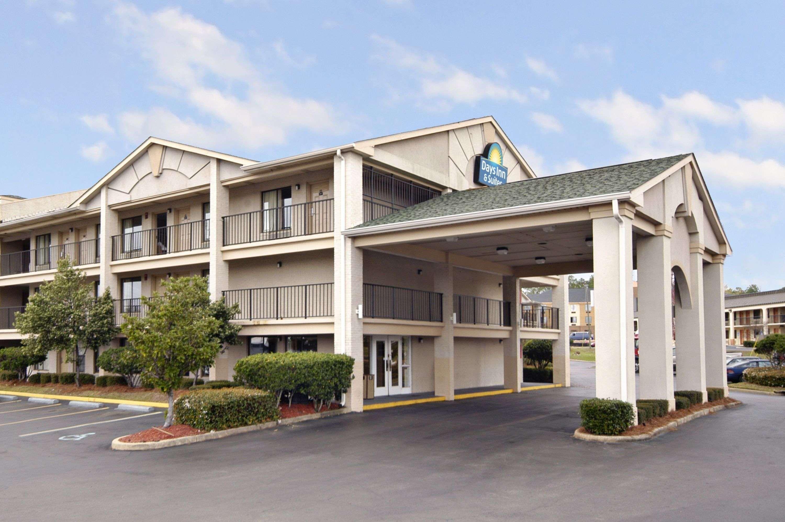 Days Inn & Suites Mobile Exterior foto